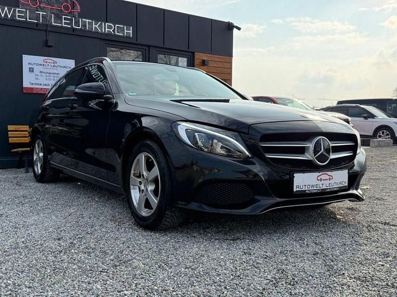 Gebraucht Mercedes C180 156 PS (114 kW) 2017 Schwarz Kombi