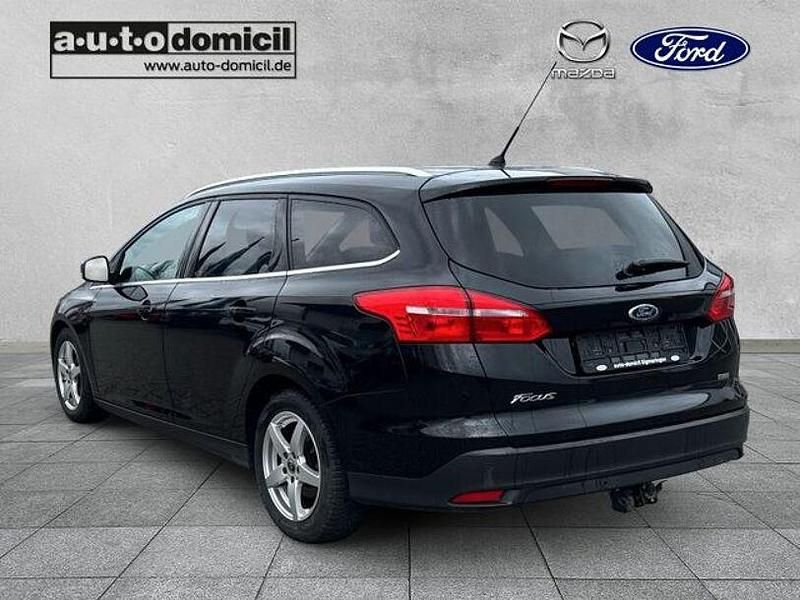 Gebraucht Ford Focus Titanium 125 PS (91 kW) 2017 Schwarz Kombi