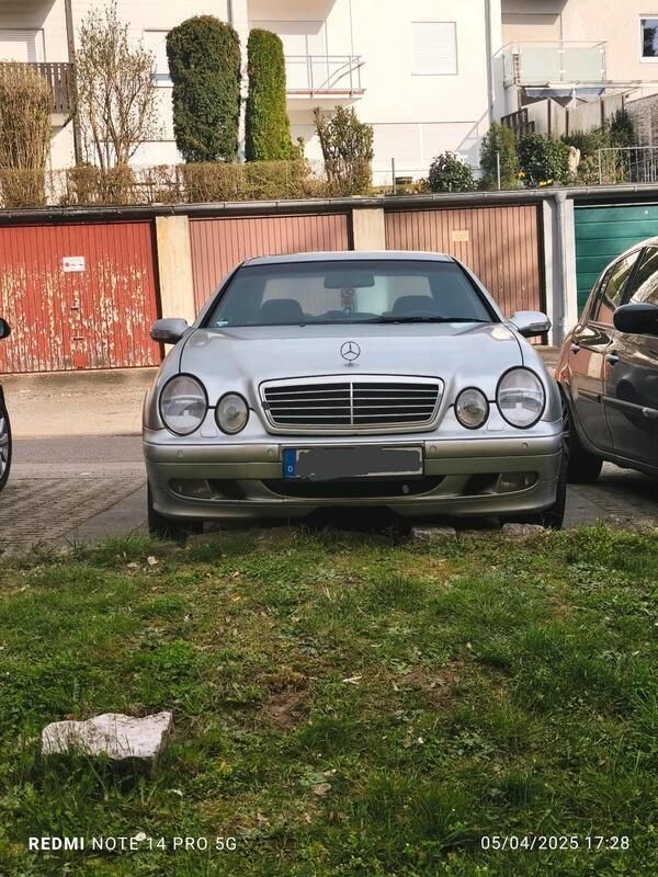 Grau Gebraucht 1999 Mercedes CLK200 Coupé | 1.950 € (Superpreis) - Bild 1/4