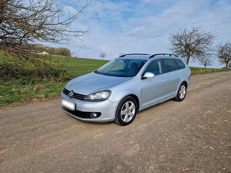 Gebraucht VW Golf VII Trendline 105 PS (77 kW) 2012 Silber Kombi