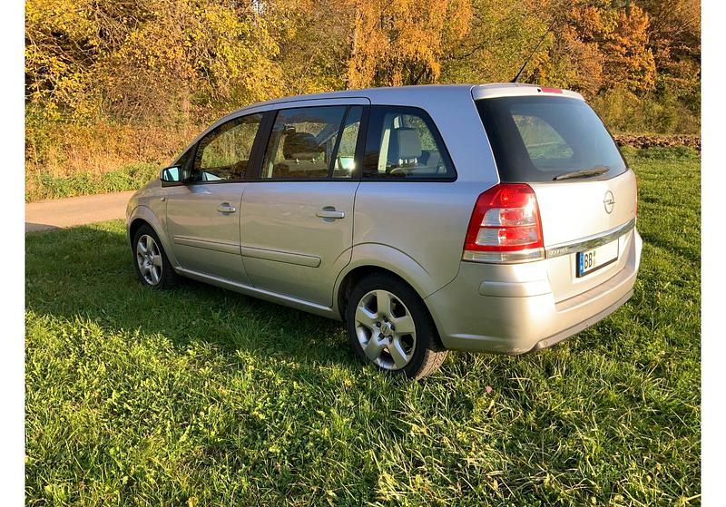 Gebraucht Opel Zafira Eco 150 PS (110 kW) 2009 Silber Van / Kleinbus