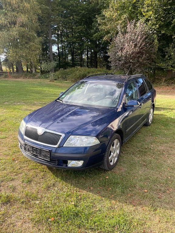 Blau Gebraucht 2007 Skoda Octavia Elegance Kombi | 1.950 € (Guter Preis) - Bild 1/4