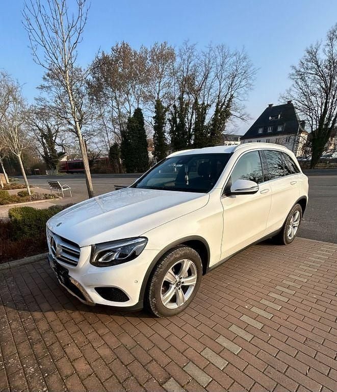 Gebraucht Mercedes GLC220 170 PS (125 kW) 2018 Weiß SUV