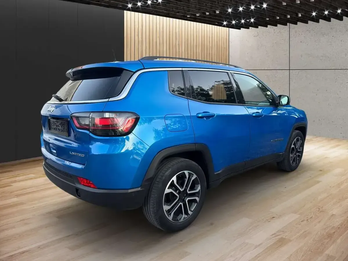 Gebraucht Jeep Compass 80th Anniversary 131 PS (96 kW) 2021 Blue italia clear coat SUV
