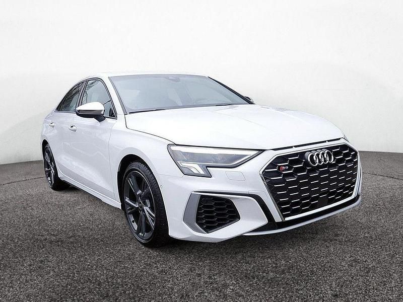 Gebraucht Audi S3 Sport 310 PS (228 kW) 2024 Weiß Limousine