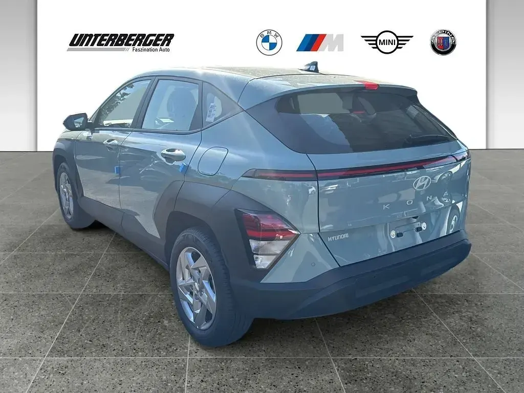 Neu Hyundai Kona Select 150 PS (110 kW) 2026 Grün SUV
