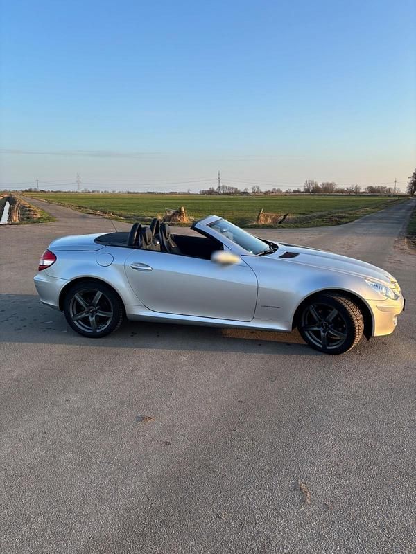Gebraucht Mercedes SLK200 163 PS (119 kW) 2004 Silber Cabrio