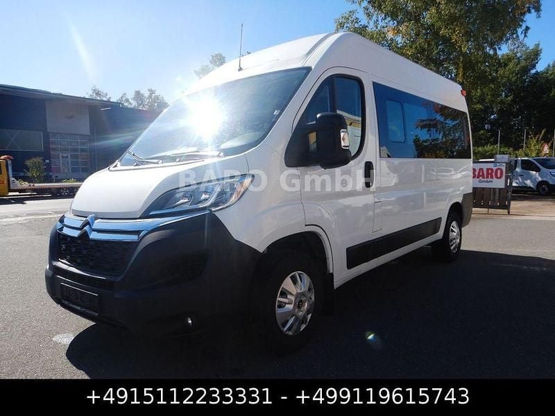 Weiß Gebraucht 2020 Citroën Jumper Shine Van / Kleinbus | 21.900 € (Guter Preis) - Bild 1/4
