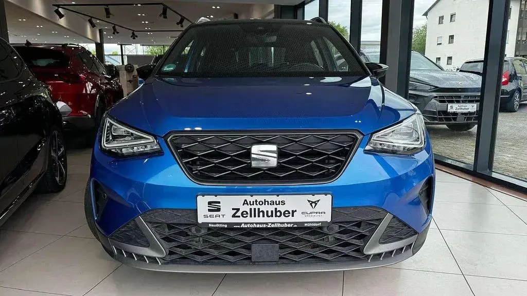 Gebraucht Seat Arona FR 110 PS (80 kW) 2022 Saphire blau / schwarz SUV