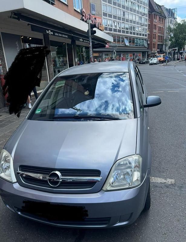 Silber Gebraucht 2004 Opel Meriva Van / Kleinbus | 500 € (Superpreis) - Bild 1/4