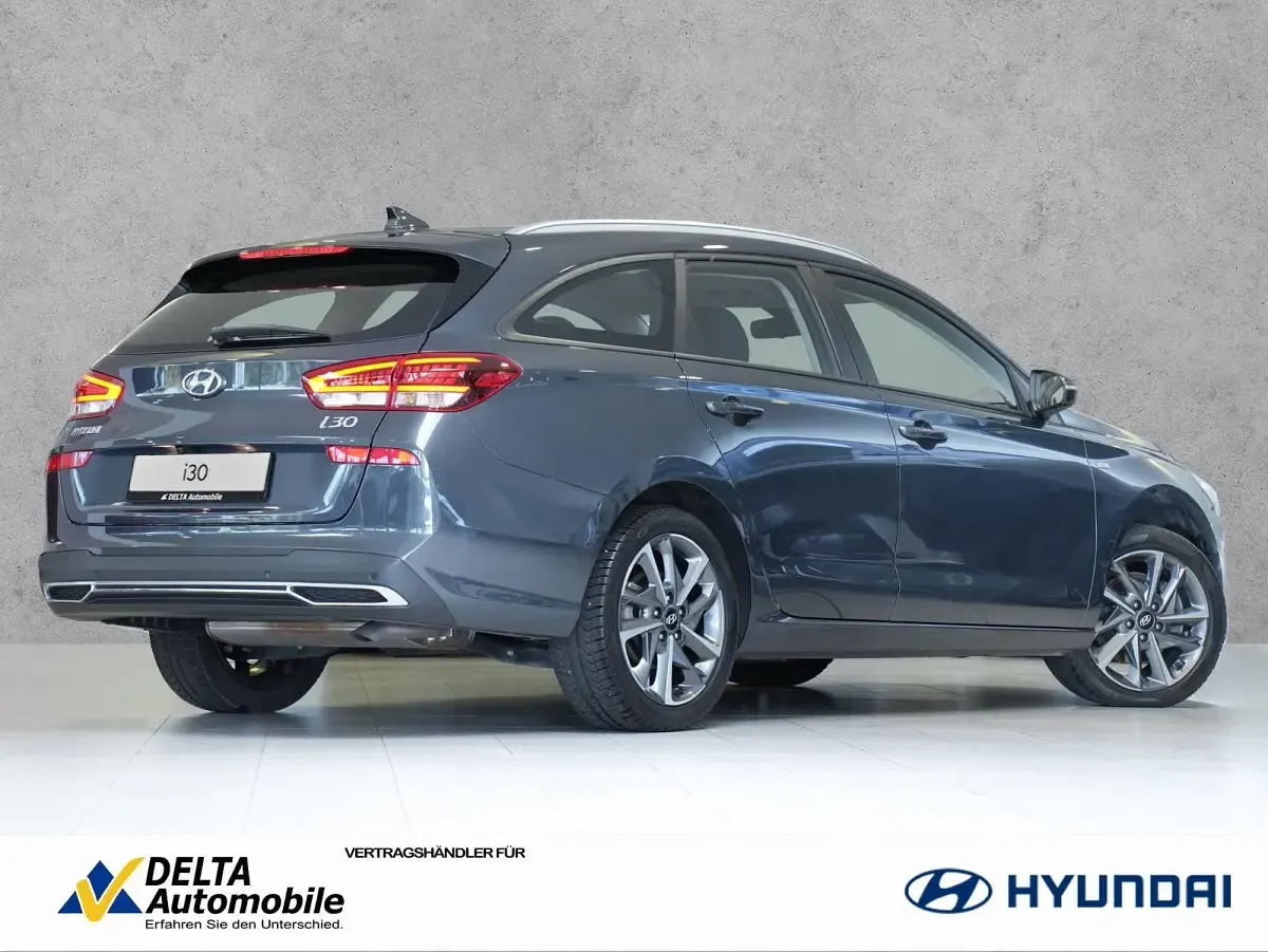 Gebraucht Hyundai i30 Trend 160 PS (117 kW) 2024 Dark knight Kombi