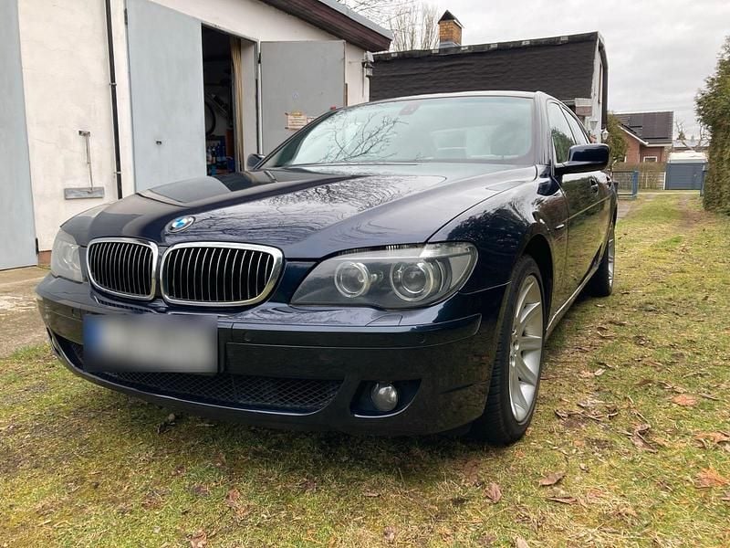 Gebraucht BMW 730 231 PS (169 kW) 2006 Blau Limousine