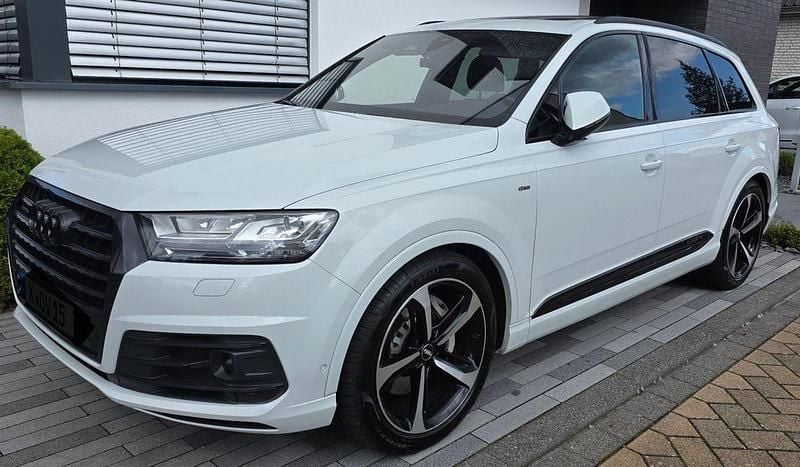 Weiß Gebraucht 2018 Audi Q7 S-Line SUV | 34.990 € (Etwas zu teuer) - Bild 1/4