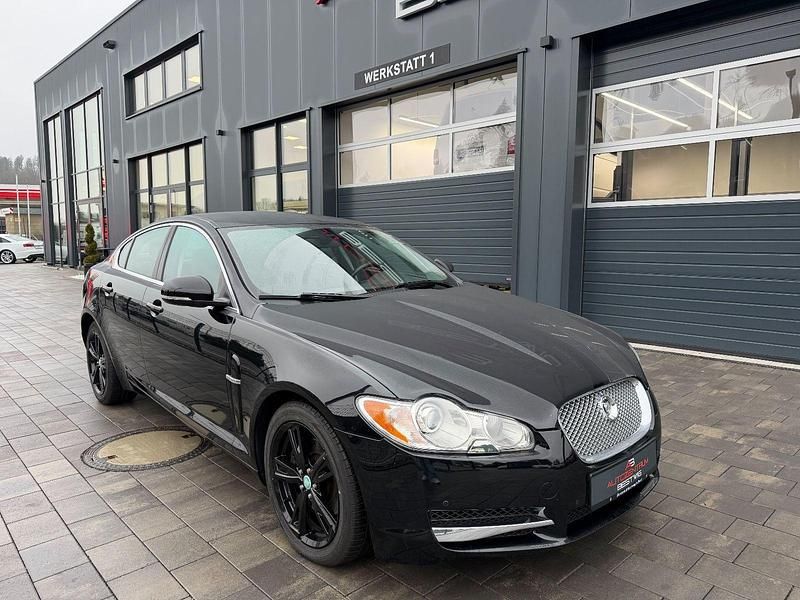Gebraucht Jaguar XF Luxury 241 PS (177 kW) 2011 Schwarz Limousine