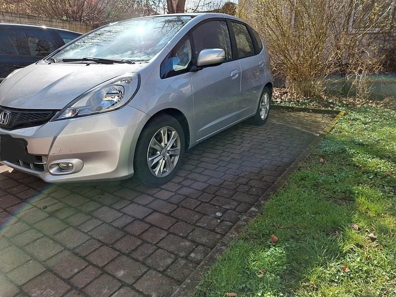 Gebraucht Honda Jazz 98 PS (72 kW) 2011 Silber Kleinwagen