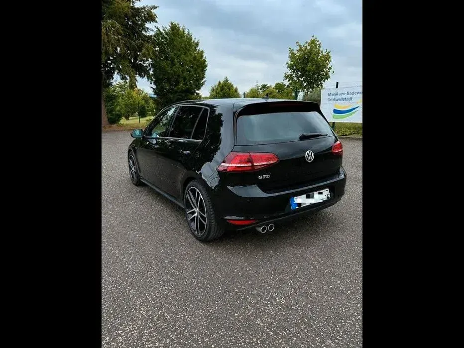 Gebraucht VW Golf VII Sound 184 PS (135 kW) 2016 Schwarz Limousine