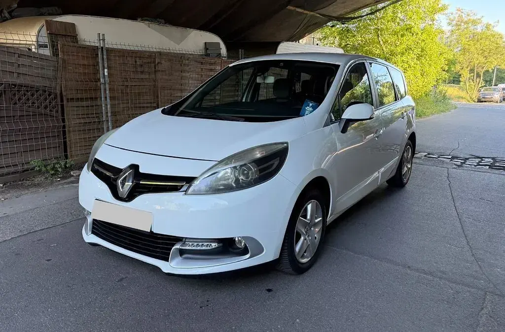 Gebraucht Renault Scénic 110 PS (80 kW) 2015 Weiß Van / Kleinbus