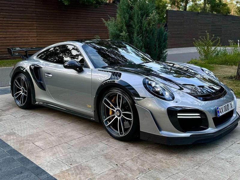 Silber Gebraucht 2016 Porsche 911 Turbo S Coupé | 210.000 € - Bild 1/4