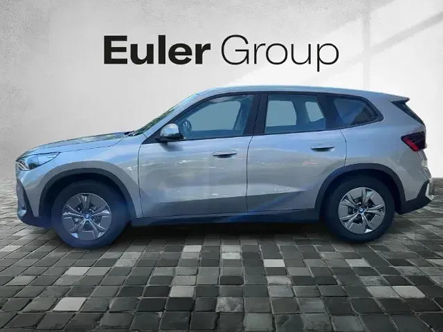 Gebraucht BMW iX1 150 kW (204 PS) 2024 Silber SUV