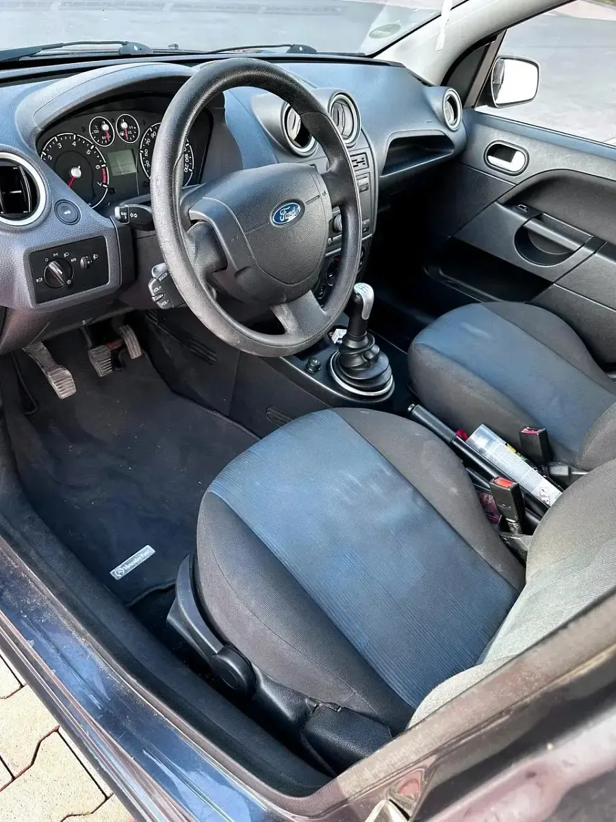 Gebraucht Ford Fiesta 2007 Silber Kleinwagen