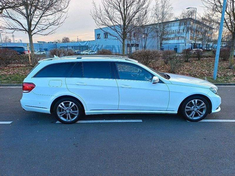 Gebraucht Mercedes E350 258 PS (189 kW) 2015 Weiß Kombi