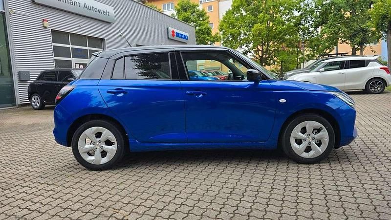 Neu Suzuki Swift Comfort 83 PS (61 kW) 2026 Frontier blue/super black pear Kleinwagen