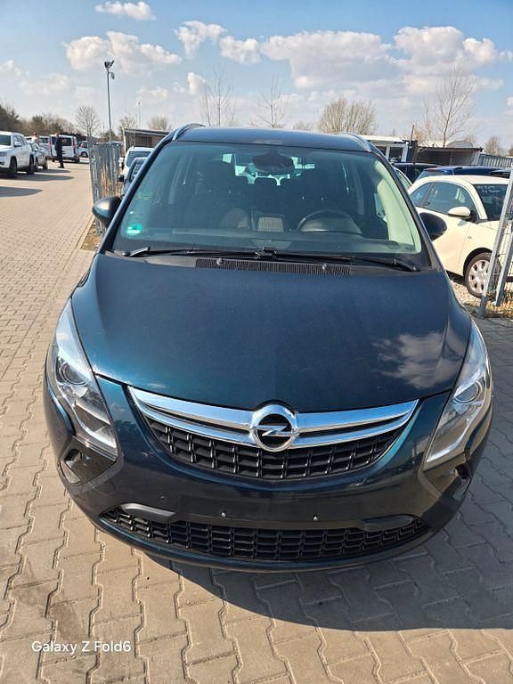 Gebraucht Opel Zafira Edition 140 PS (102 kW) 2016 Grün Van / Kleinbus