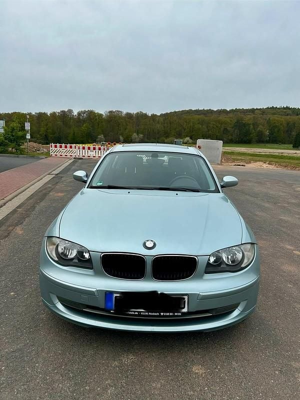 Second-hand BMW 118 143 CP (105 kW) 2009 Verde Hatchback