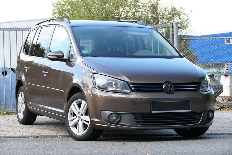 Braun Gebraucht 2012 VW Touran Life Van / Kleinbus | 4.700 € (Superpreis) - Bild 1/4