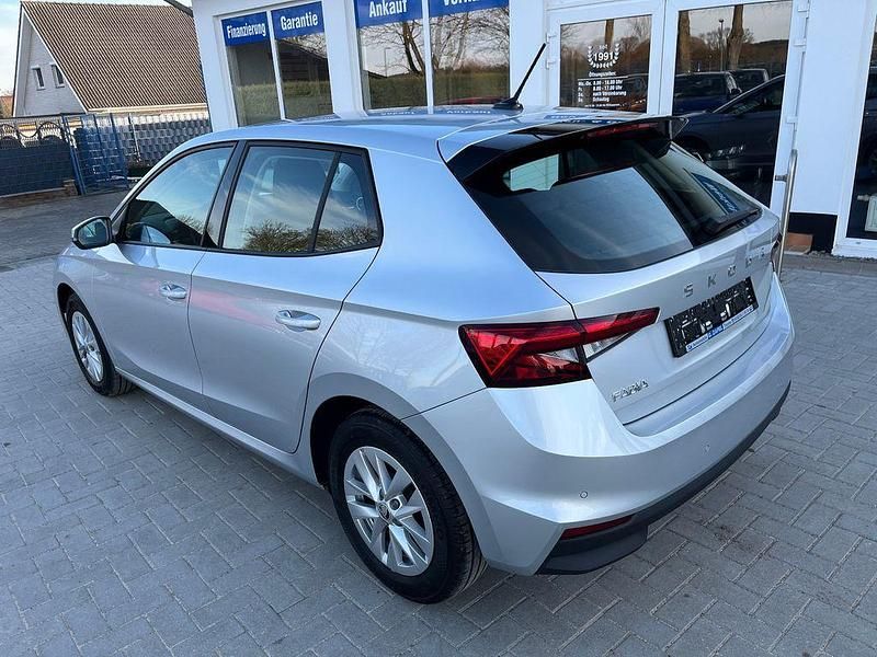 Gebraucht Skoda Fabia Selection 80 PS (58 kW) 2024 Silber Kleinwagen