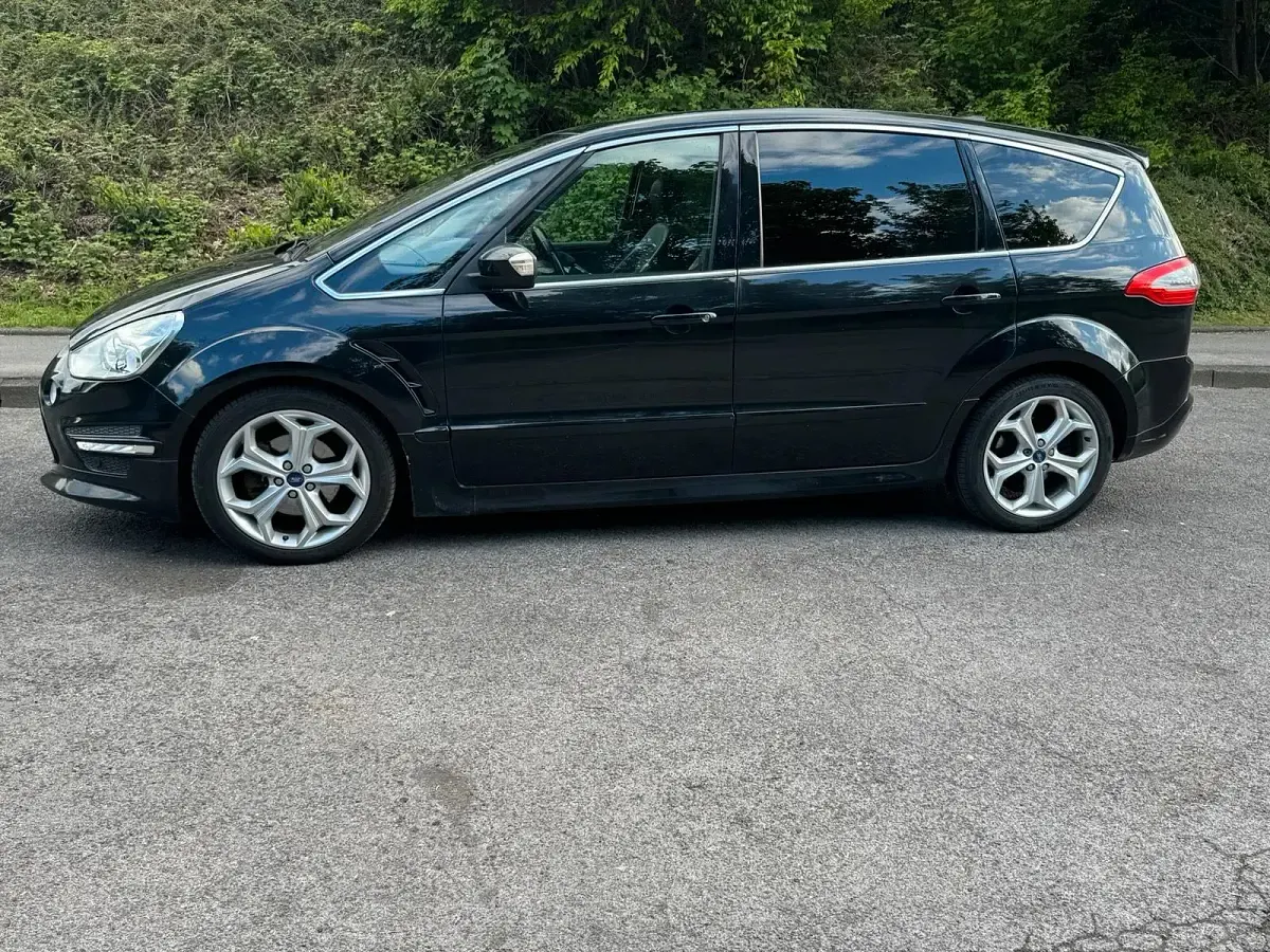 Gebraucht Ford S-MAX Titanium S 200 PS (147 kW) 2012 Schwarz Van / Kleinbus