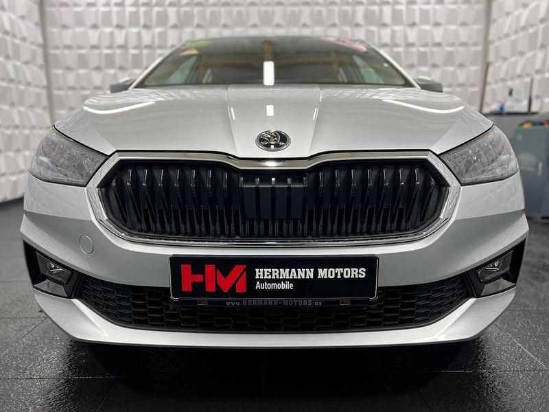 Gebraucht Skoda Fabia Ambition 110 PS (80 kW) 2023 Silber Limousine