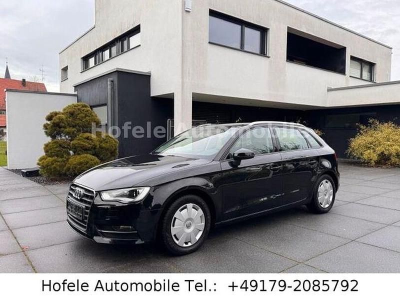 Mythosschwarz Gebraucht 2016 Audi A3 Ambiente Limousine | 12.950 € (Superpreis) - Bild 1/4