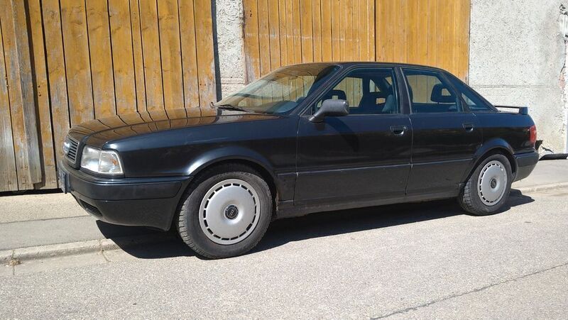 Schwarz Gebraucht 1994 Audi 80 Sport Limousine | 2.100 € - Bild 1/4