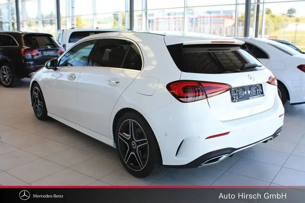 Gebraucht Mercedes A250 AMG line 224 PS (164 kW) 2019 Polarweiß Limousine