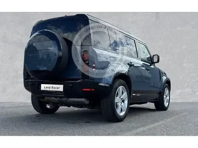 Gebraucht Land Rover Defender SE Dynamic 300 PS (220 kW) 2025 Tasman blue SUV
