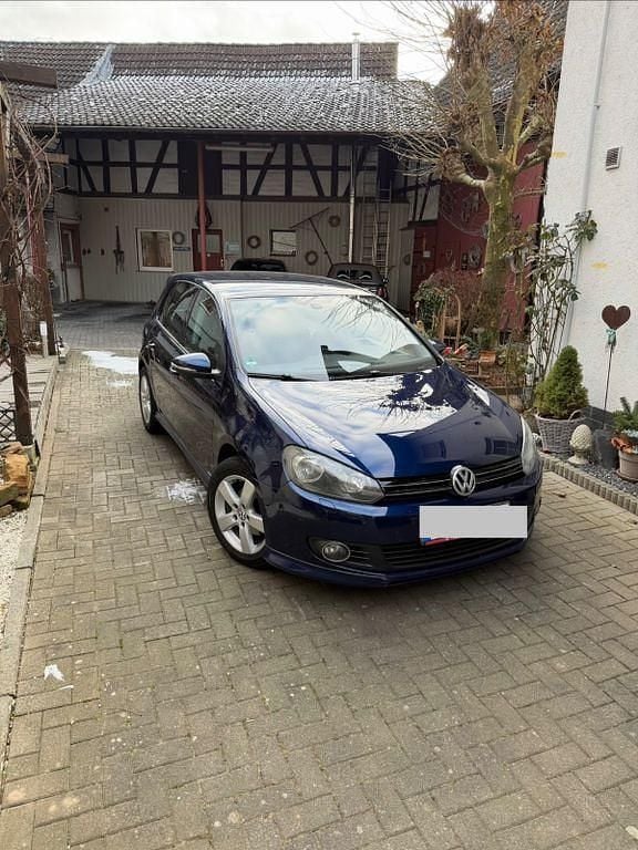 Gebraucht VW Golf VI Team 122 PS (89 kW) 2011 Blau Kleinwagen