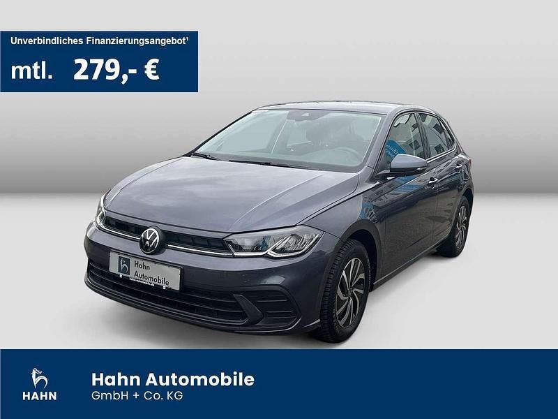 Rauchgrau metallic Gebraucht 2024 VW Polo Life Limousine | 20.760 € (Fairer Preis) - Bild 1/3