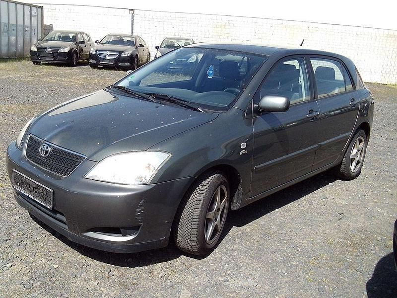 Gebraucht Toyota Corolla Sol 110 PS (80 kW) 2002 Silber Limousine