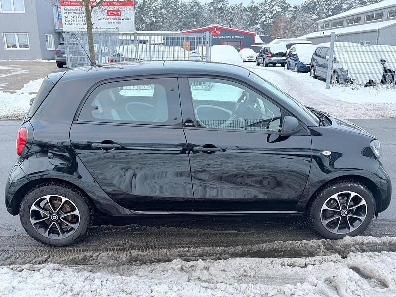 Gebraucht Smart ForFour 90 PS (66 kW) 2017 Schwarz Kleinwagen