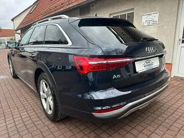 Gebraucht Audi A6 Allroad Comfort 204 PS (150 kW) 2024 Blau Kombi