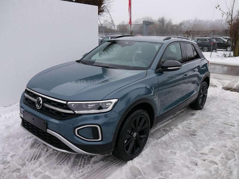 Neu VW T-Roc Style 150 PS (110 kW) 2026 Ravenna blue metallic SUV