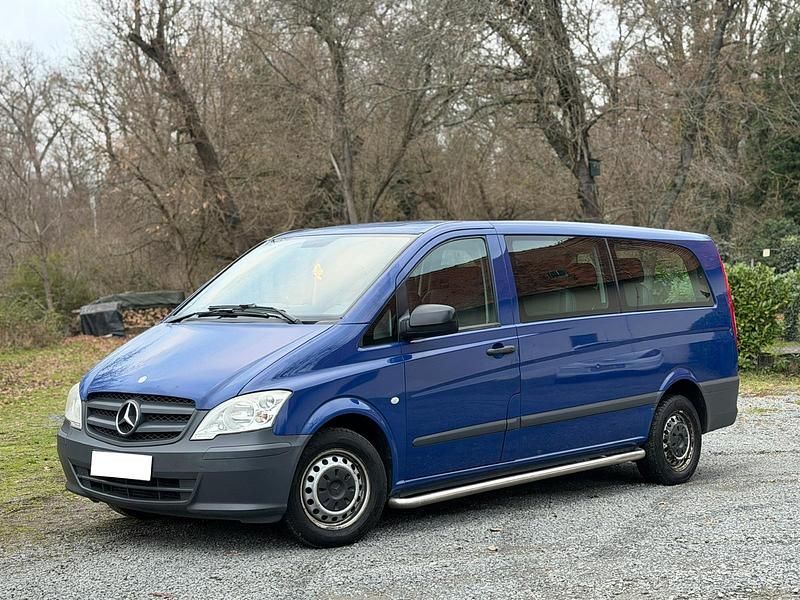 Blau Gebraucht 2011 Mercedes Vito Van | 6.999 € - Bild 1/4