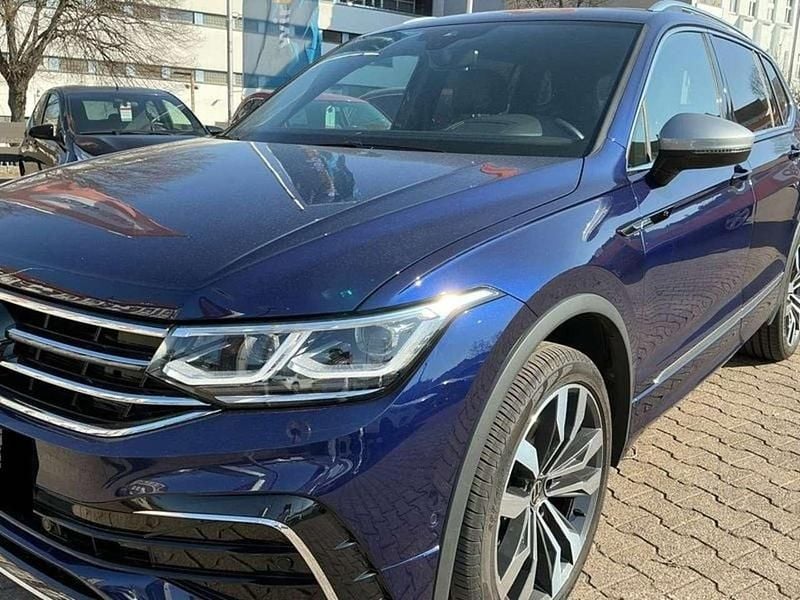 Gebraucht VW Tiguan Allspace R-line 190 PS (139 kW) 2022 Blau SUV