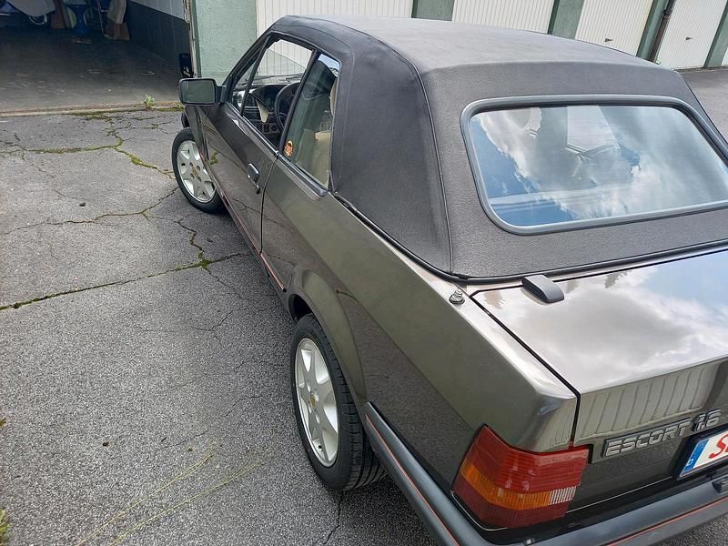 Gebraucht Ford Escort Cabriolet 79 PS (58 kW) 1984 Cabrio