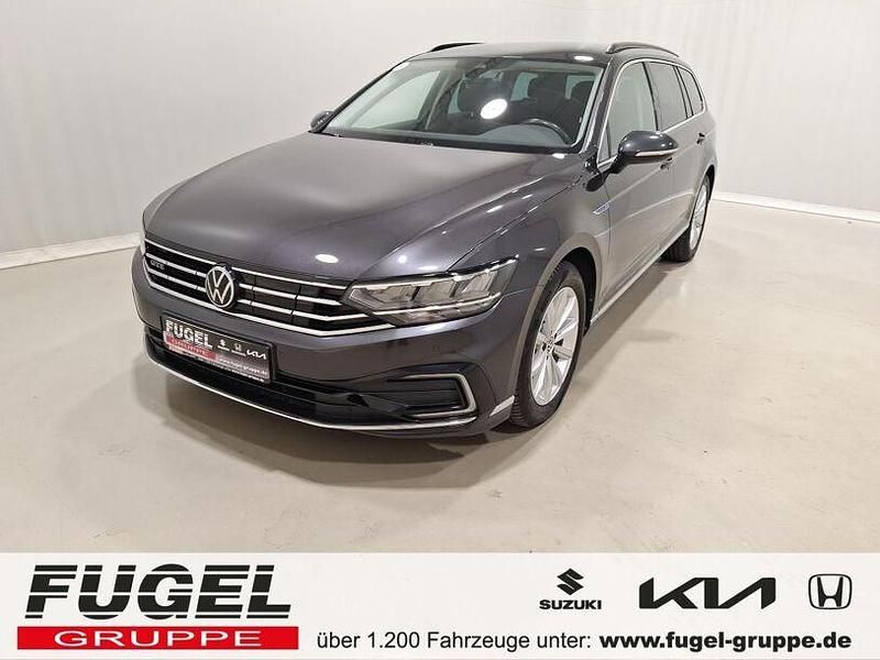Mangangrau metallic Gebraucht 2021 VW Passat GTE Kombi | 22.369 € (Guter Preis) - Bild 1/4