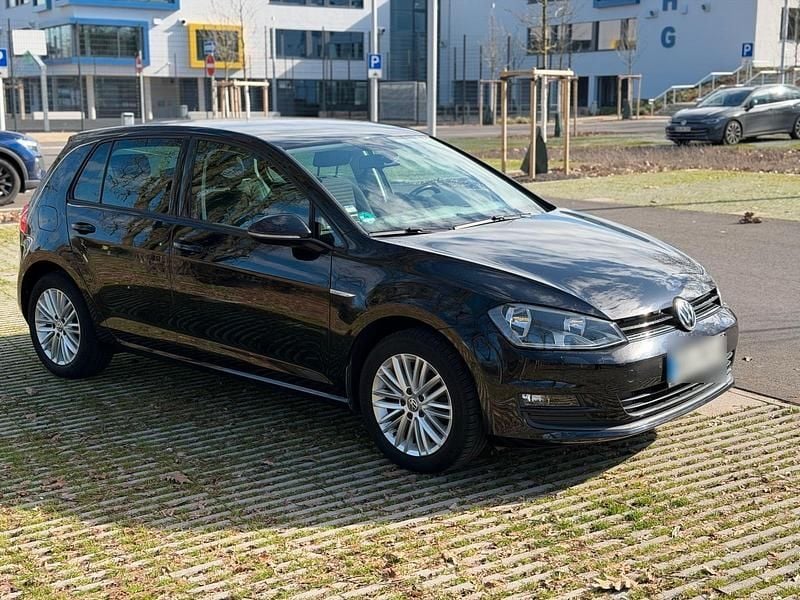 Gebraucht VW Golf VII Cup 85 PS (62 kW) 2015 Schwarz Kleinwagen