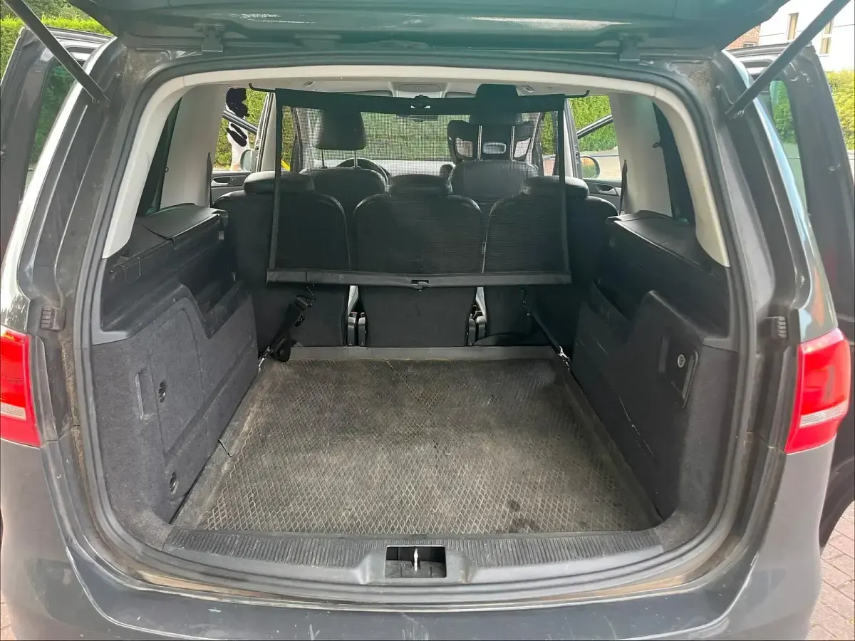 Gebraucht VW Sharan Highline 163 PS (119 kW) 2012 Grau Van / Kleinbus