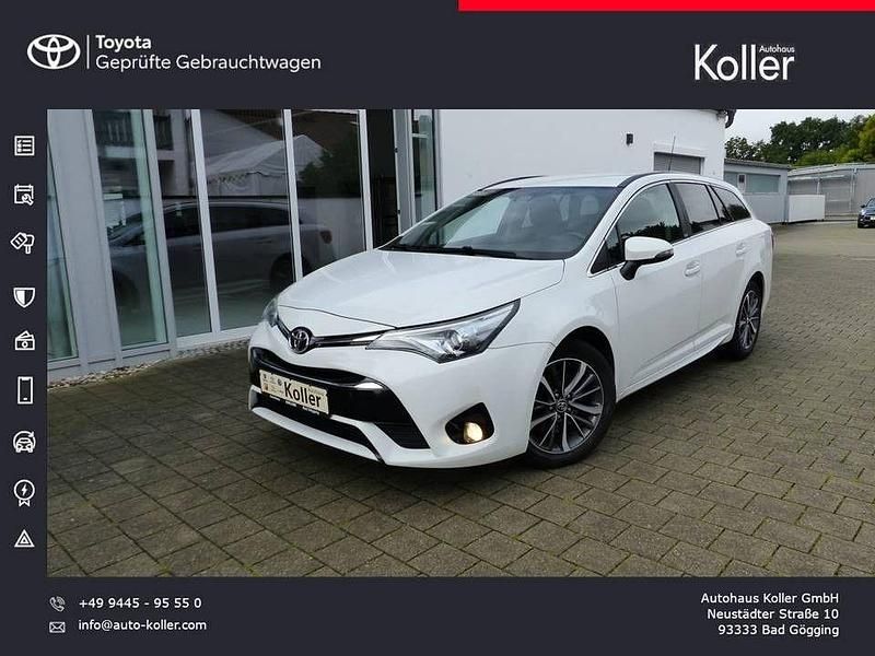 Schneeweiß 040 Gebraucht 2016 Toyota Avensis Edition-S Kombi | 12.900 € (Fairer Preis) - Bild 1/4