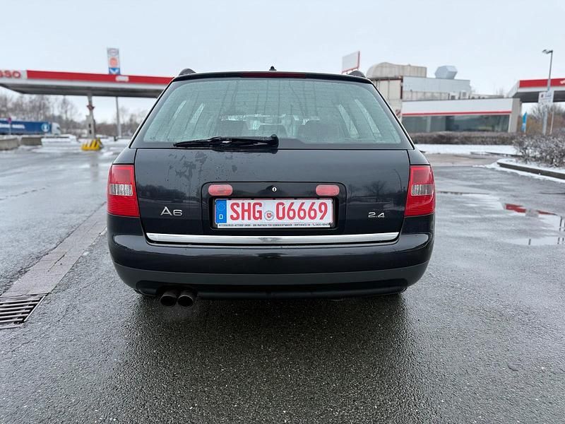 Gebraucht Audi A6 170 PS (125 kW) 2002 Schwarz Kombi